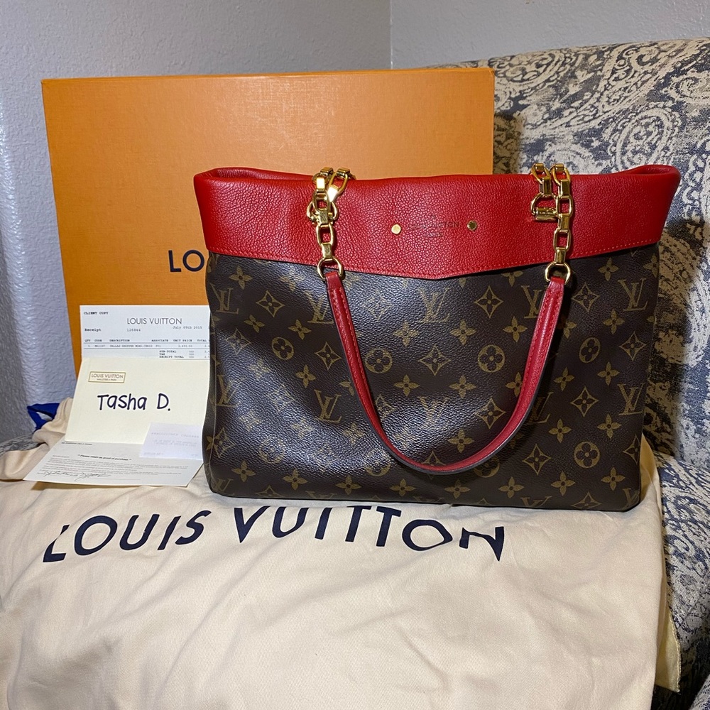 *Discontinued* Pallas Shopper